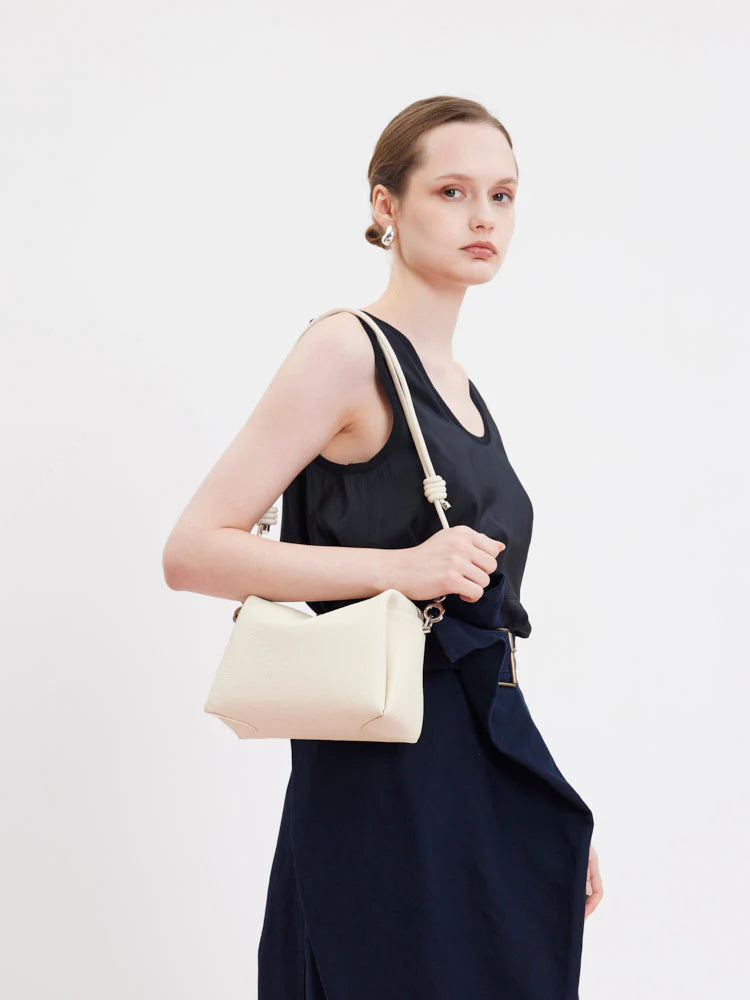 PAZZION, Donna Knotted Double Handle Bag, Beige