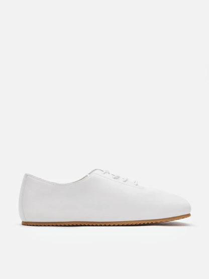 PAZZION, Arden Classic Lace-Up Flats, White