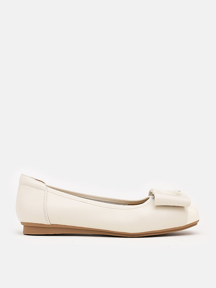 PAZZION, Jan Buckle Bow Square-Toe Flats, Beige